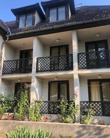 Napsugár Hotel Malyi Kültér fotó